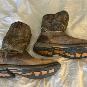 ARIAT men’s boots